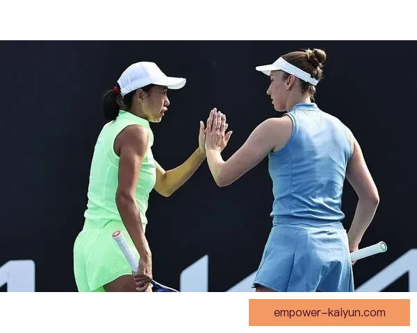 澳网激战再掀高潮新生代挑战传奇王者地位赛场风云变幻引发全球球迷热议 澳网激战再掀高潮新生代挑战传奇王者地位赛场风云变幻引发全球球迷热议