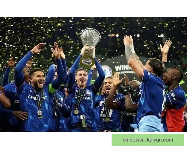 意大利足球甲级联赛赛季激战正酣 各大豪门争夺冠军荣耀